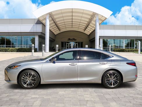 New 2025 Lexus ES 350 w/ Premium Package image 3