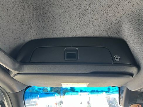 Used 2019 Mercedes-Benz Sprinter 2500 image 24