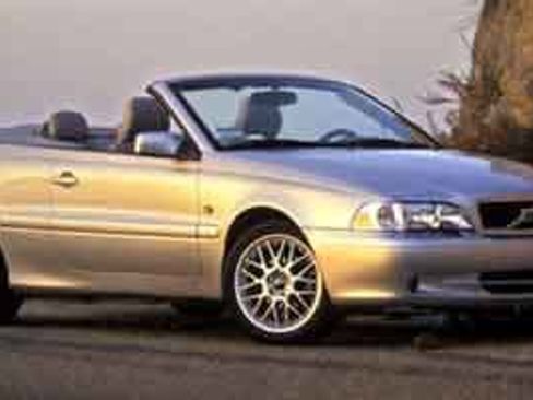 Used 2004 Volvo C70 HT FWD image 1