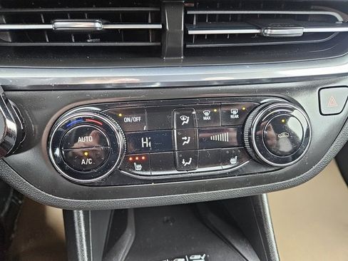 Certified 2024 Buick Envista Preferred w/ Convenience I Package image 31