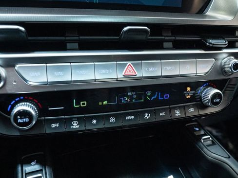 Used 2025 Kia Telluride S AWD/4WD image 22
