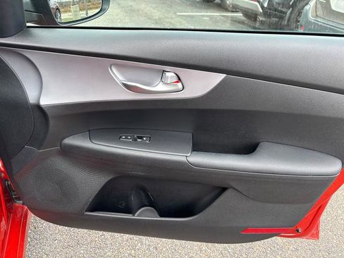 Certified 2024 Kia Forte LXS image 17