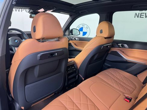 New 2026 BMW X5 xDrive40i w/ M Sport Package AWD/4WD image 14