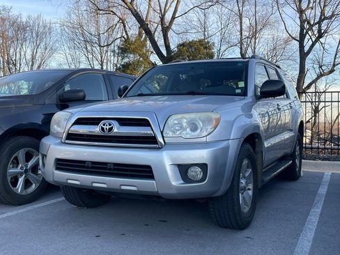 Used 2008 Toyota 4Runner SR5 image 3