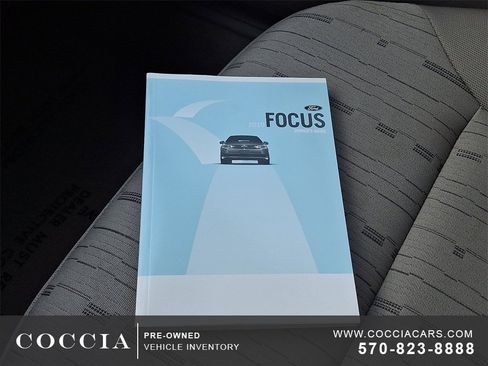 Used 2010 Ford Focus SE image 24