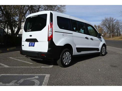 Used 2022 Ford Transit Connect XL image 6