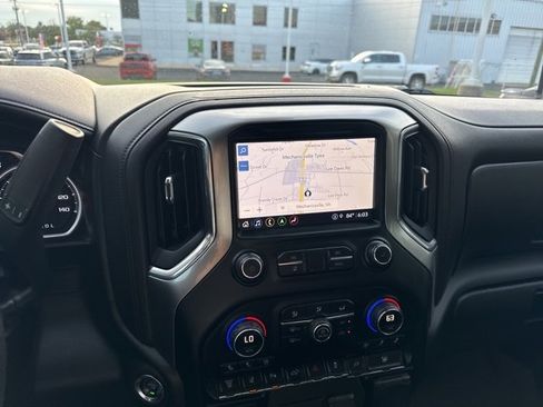 Used 2021 Chevrolet Silverado 2500 LTZ w/ LTZ Plus Package image 17