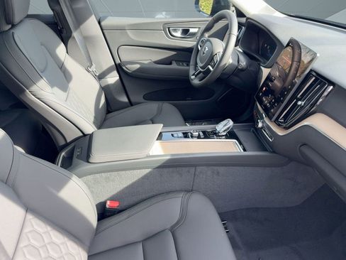 New 2026 Volvo XC60 B5 Plus w/ Climate Package image 30