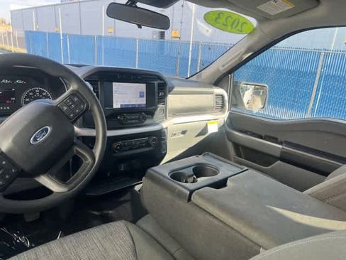 Used 2023 Ford F150 XLT image 12