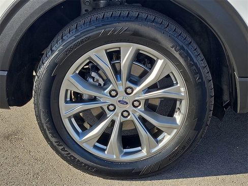 Used 2022 Ford Explorer XLT w/ Equipment Group 202A image 20