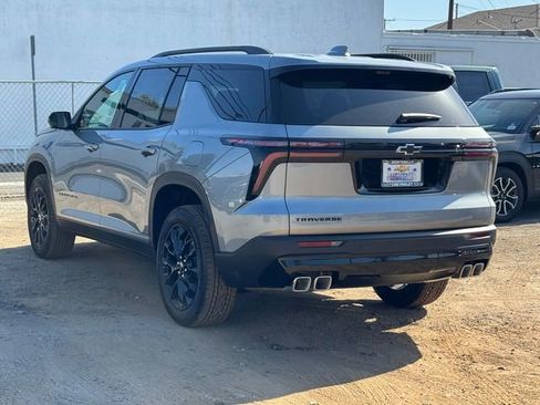 New 2026 Chevrolet Traverse LT w/ Midnight/Sport Edition FWD image 3