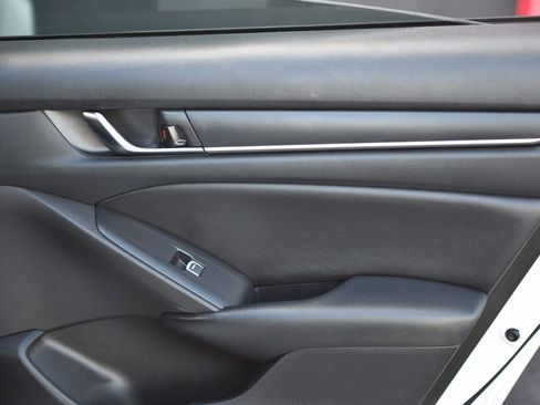 Used 2020 Honda Accord Sport image 15