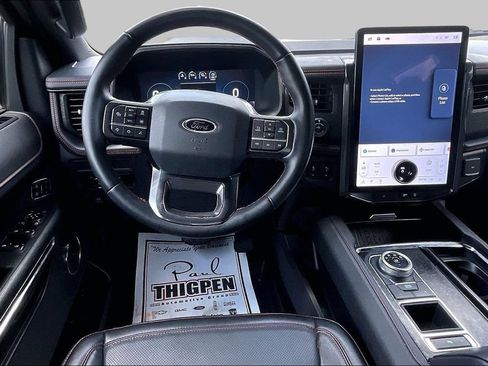 Certified 2023 Ford Expedition Limited RWD image 5