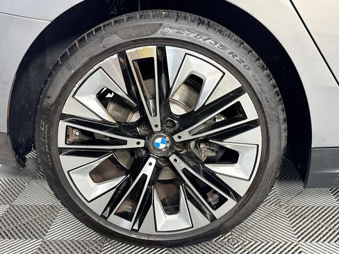 Used 2024 BMW 530i w/ Premium Package RWD image 57