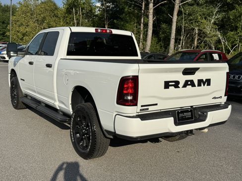 Certified 2025 RAM 2500 Big Horn AWD/4WD image 7
