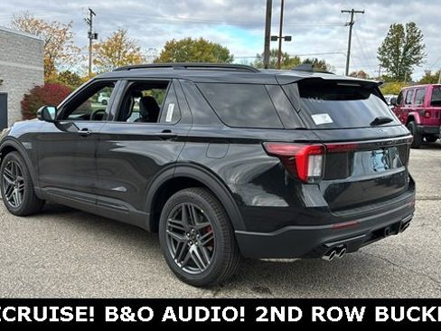 New 2026 Ford Explorer ST image 4