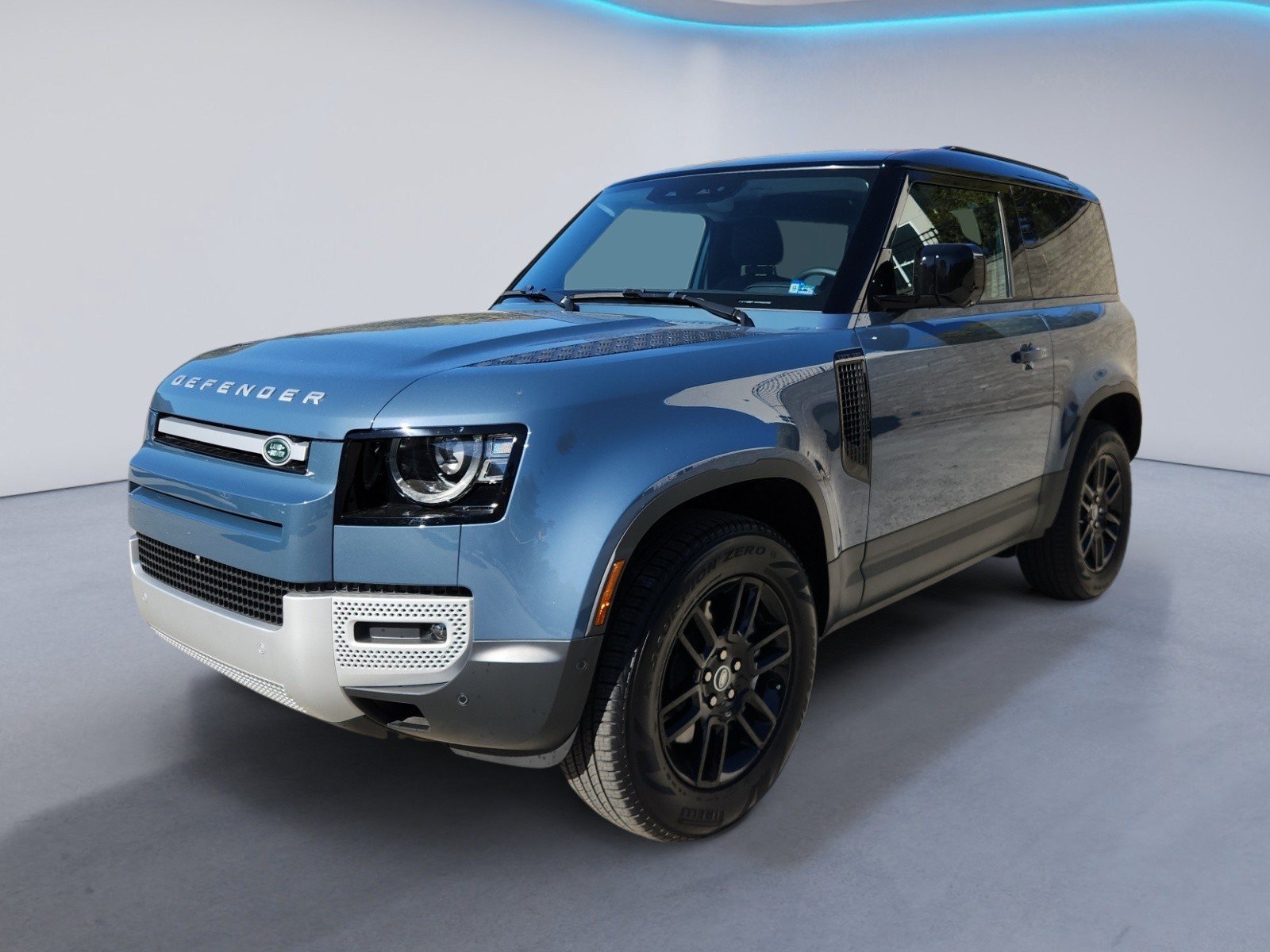 Used 2025 Land Rover Defender 90 S AWD/4WD image 1