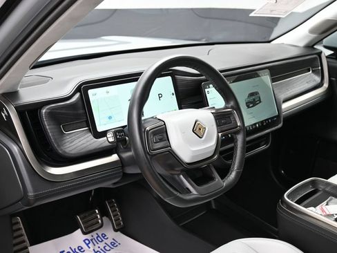 Used 2023 Rivian R1S Adventure AWD/4WD image 16