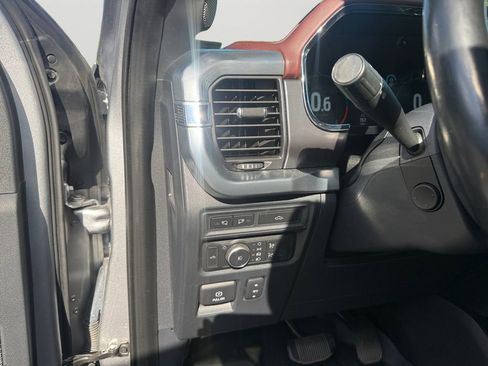 Used 2021 Ford F150 Lariat w/ Equipment Group 502A High AWD/4WD image 13
