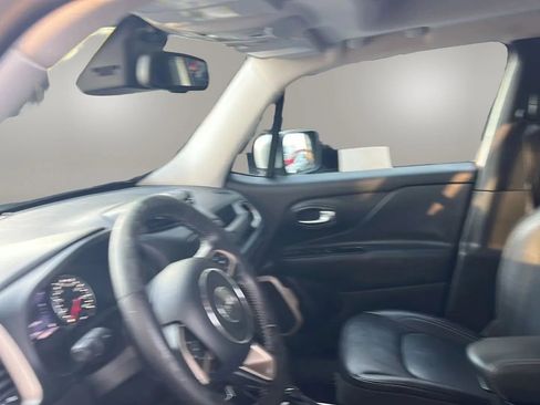 Used 2015 Jeep Renegade Limited image 40