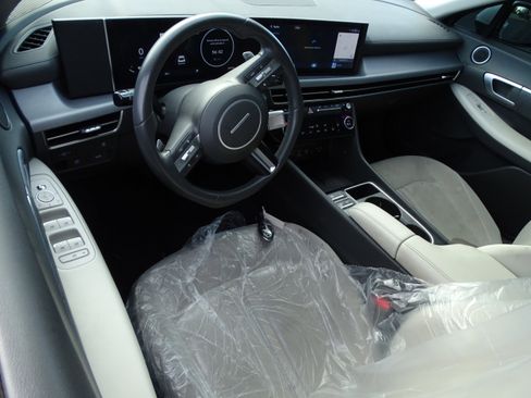 Certified 2024 Hyundai Sonata SEL w/ Convenience Package image 7