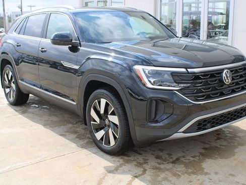 New 2026 Volkswagen Atlas Cross Sport SEL AWD/4WD image 1