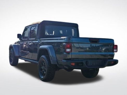 Used 2021 Jeep Gladiator Willys image 12