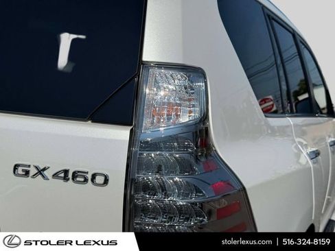 Used 2023 Lexus GX 460 Premium w/ Premium Package AWD/4WD image 14