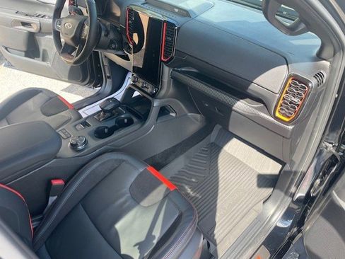 Used 2025 Ford Ranger Raptor image 12