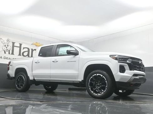 New 2026 Chevrolet Colorado Z71 w/ Technology Package image 2