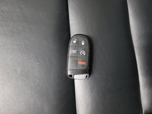 Used 2018 Dodge Durango GT w/ Premium Group AWD/4WD image 32