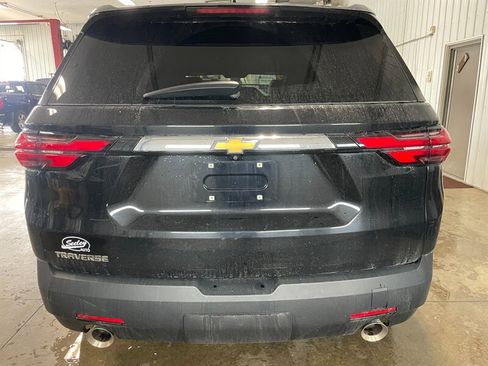 Used 2022 Chevrolet Traverse LS image 20