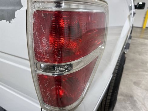 Used 2010 Ford F150 XLT image 35