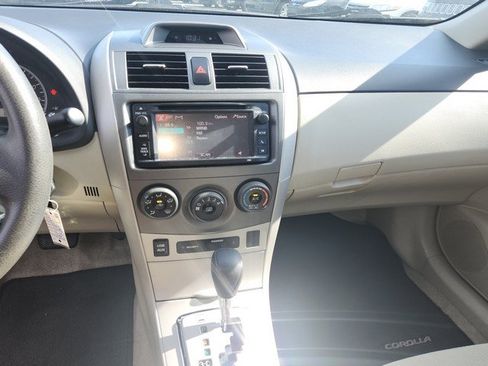 Used 2013 Toyota Corolla L image 14