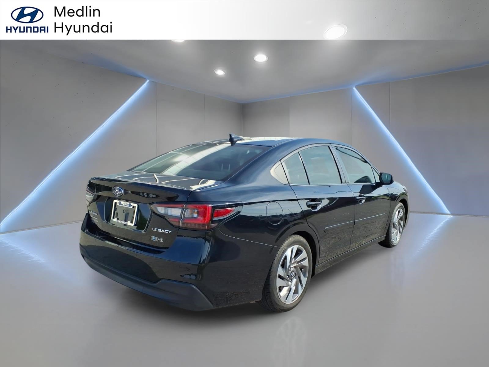 Used 2023 Subaru Legacy Limited AWD/4WD image 3