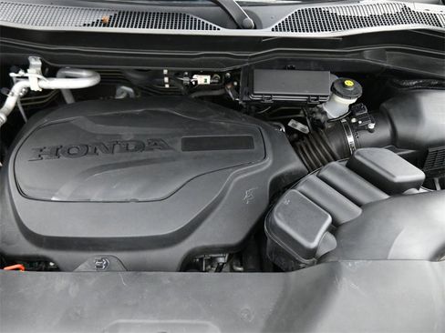 Used 2018 Honda Pilot Touring image 23