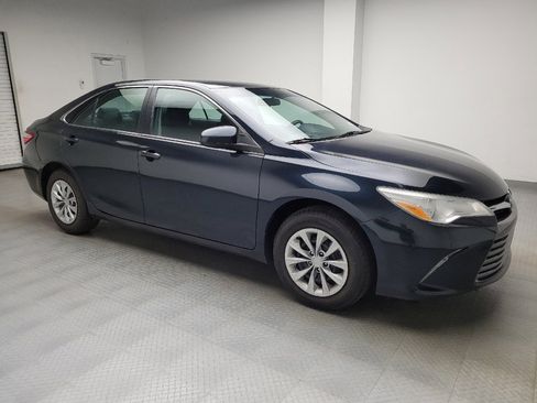 Used 2017 Toyota Camry LE FWD image 11