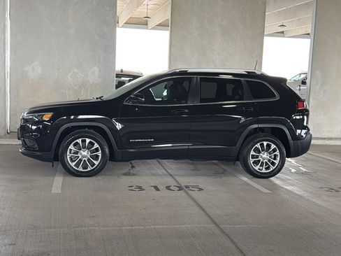 Used 2020 Jeep Cherokee Latitude Plus FWD image 1