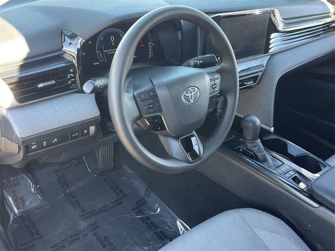 Used 2025 Toyota Camry XSE image 17
