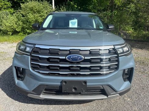 New 2026 Ford Explorer Active w/ Active Comfort Package AWD/4WD image 2