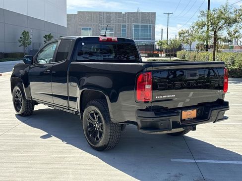 Used 2021 Chevrolet Colorado Z71 w/ Z71 Midnight Edition image 5