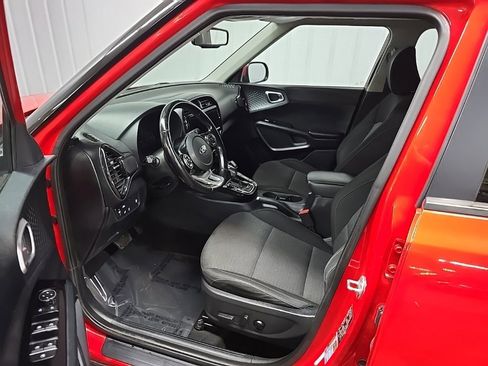 Used 2020 Kia Soul EX image 29