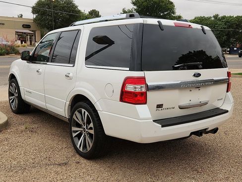Used 2016 Ford Expedition Platinum AWD/4WD image 2