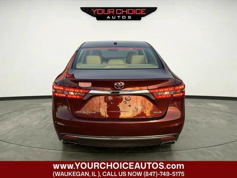 Used 2017 Toyota Avalon XLE Premium image 4