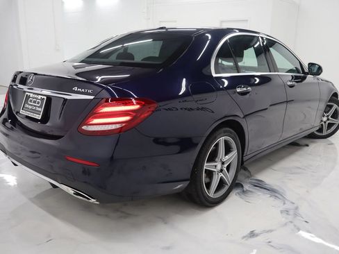 Used 2017 Mercedes-Benz E 300 4MATIC image 9