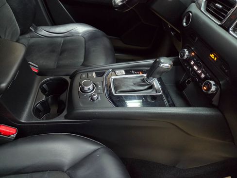 Used 2018 MAZDA CX-5 Touring image 22