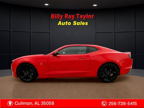 Used 2020 Chevrolet Camaro LT w/ RS Package image 2