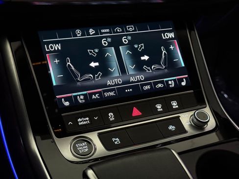 Used 2023 Audi Q8 Premium Plus w/ Premium Plus Package AWD/4WD image 38