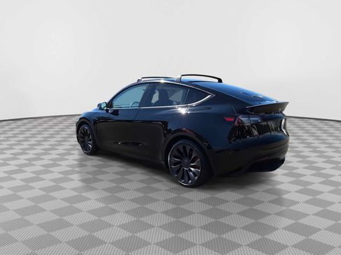 Used 2023 Tesla Model Y Performance AWD/4WD image 6
