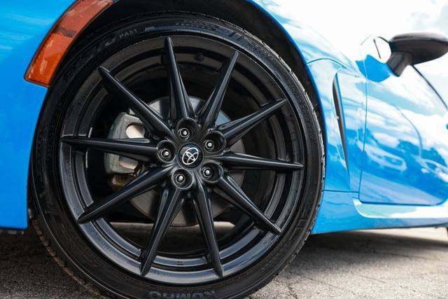 Used 2022 Toyota GR86 Premium RWD image 34